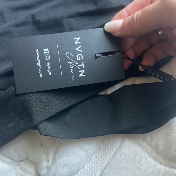 COPY - NVGTN crop size M NWT - Picture 2 of 2